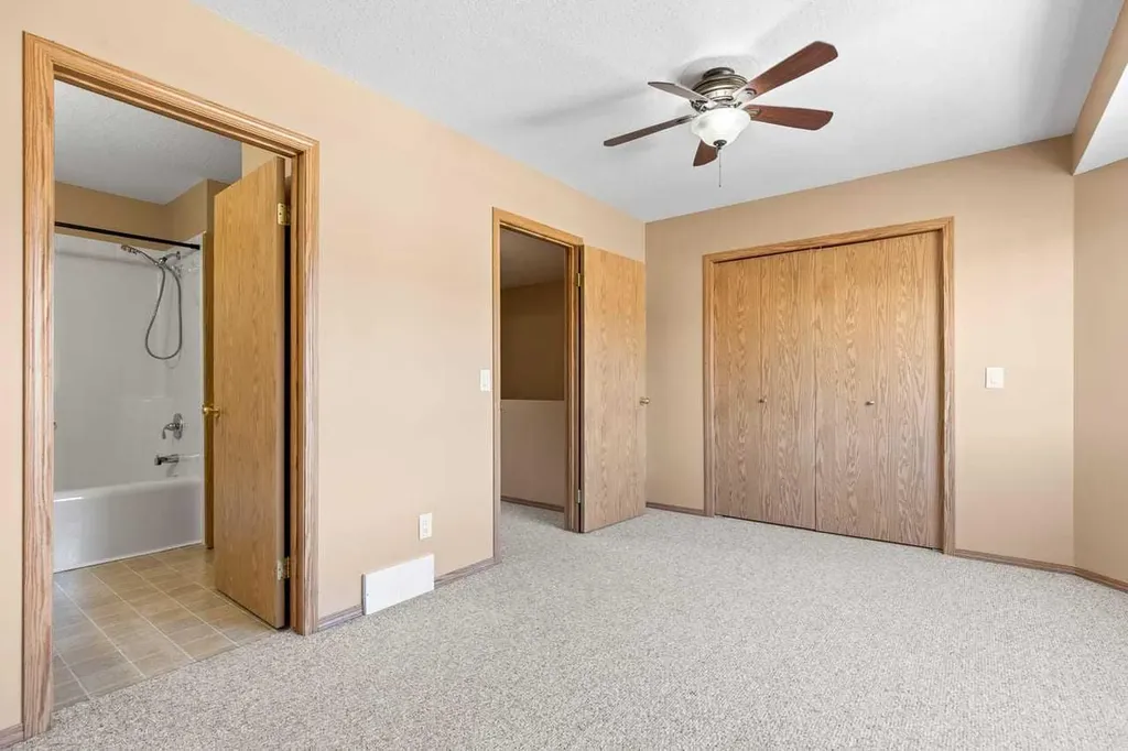 1503 Eagleview Place NW High River AB T1V 1X1