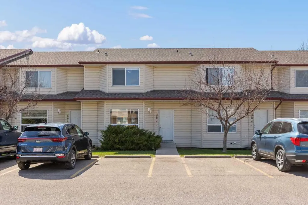 1503 Eagleview Place NW High River AB T1V 1X1