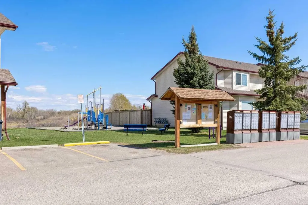 1503 Eagleview Place NW High River AB T1V 1X1
