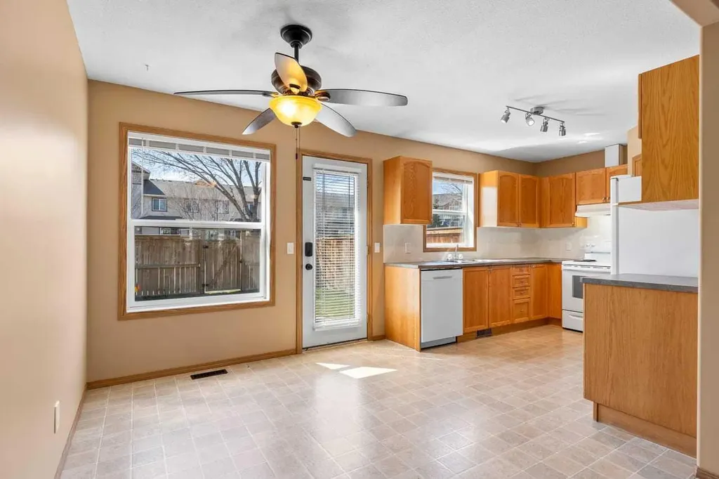 1503 Eagleview Place NW High River AB T1V 1X1