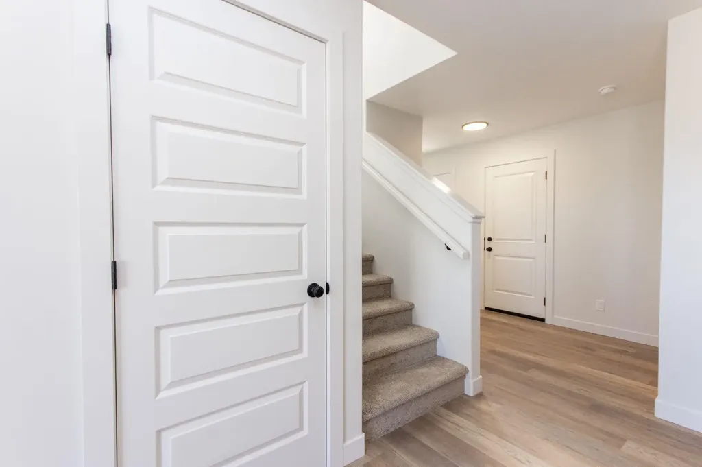 6303 58 Street Ponoka AB T4J 0C4