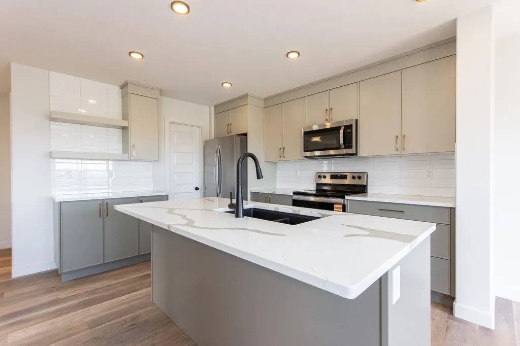 6303 58 Street Ponoka AB T4J 0C4