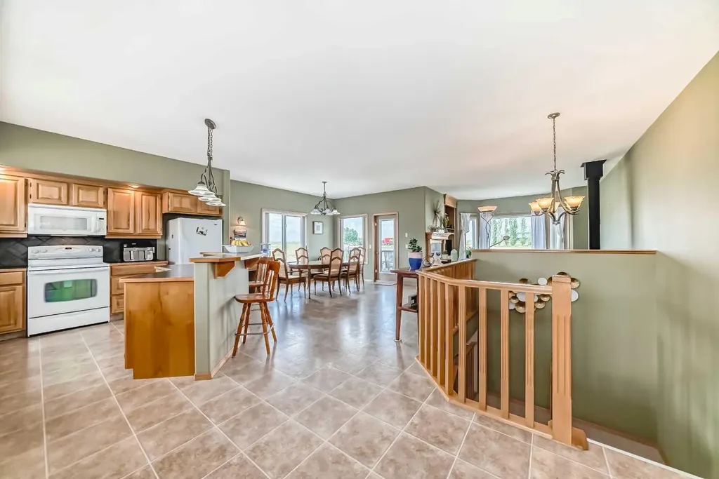 14 Wyndham Park View Carseland AB T0J 0M0