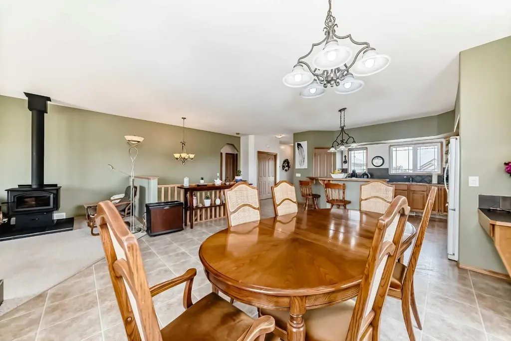 14 Wyndham Park View Carseland AB T0J 0M0