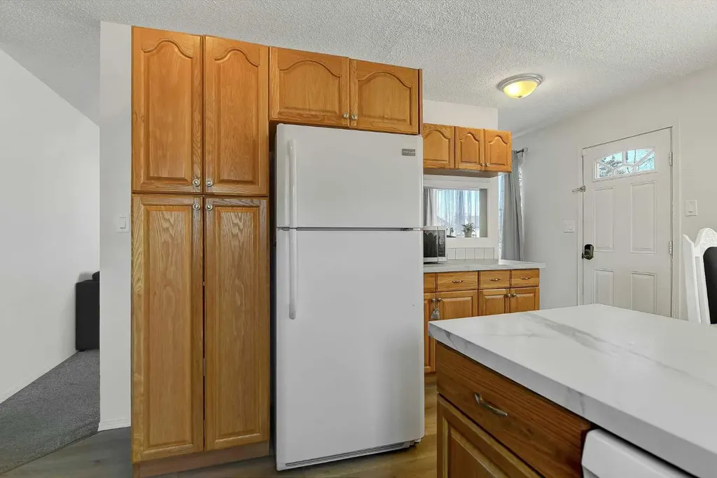 9741 119 Avenue Grande Prairie AB T8V3P7