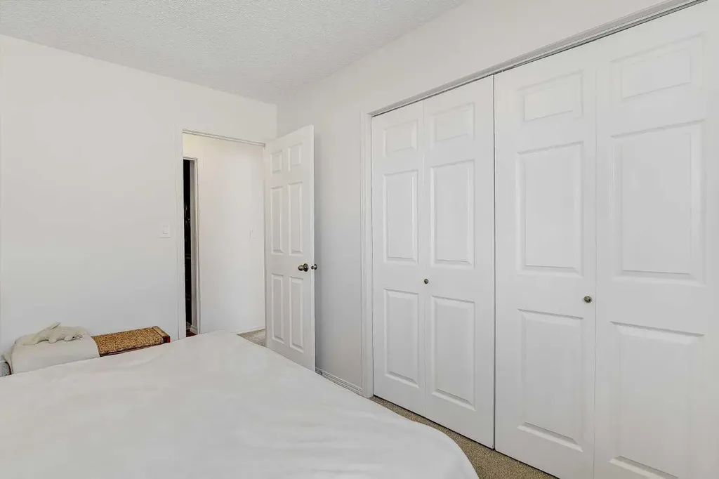9741 119 Avenue Grande Prairie AB T8V3P7