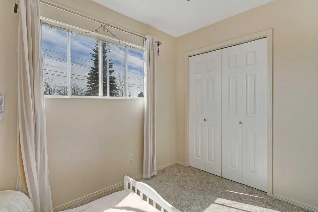9741 119 Avenue Grande Prairie AB T8V3P7