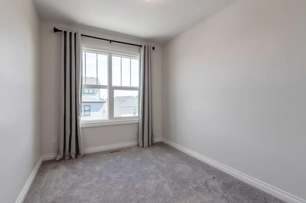 382 Alpine Avenue SW Calgary AB T2Y 0S1