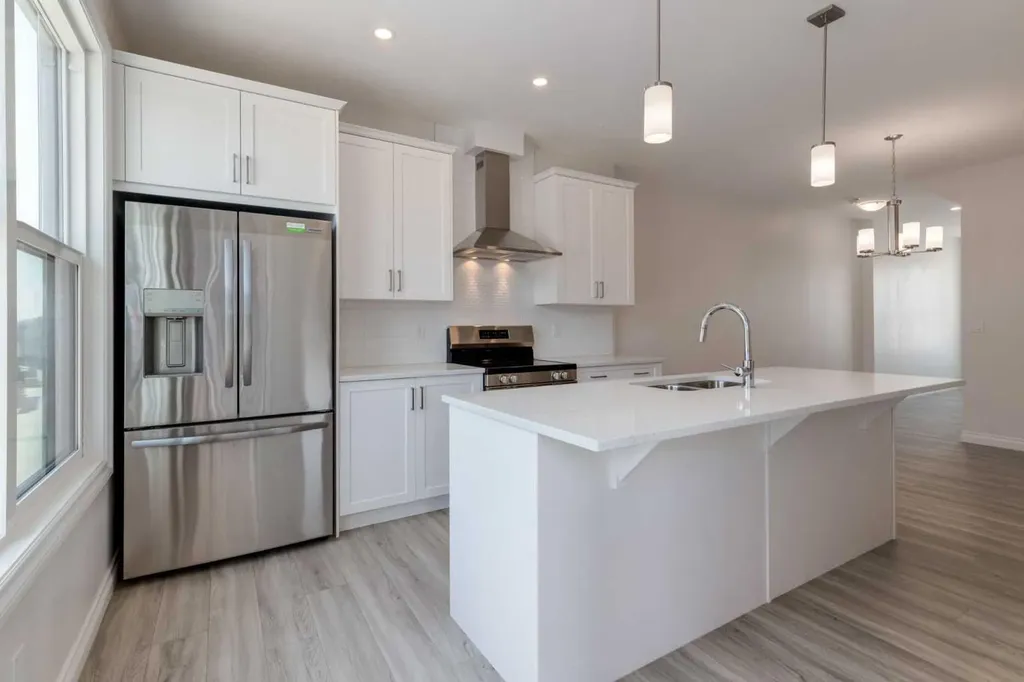 382 Alpine Avenue SW Calgary AB T2Y 0S1