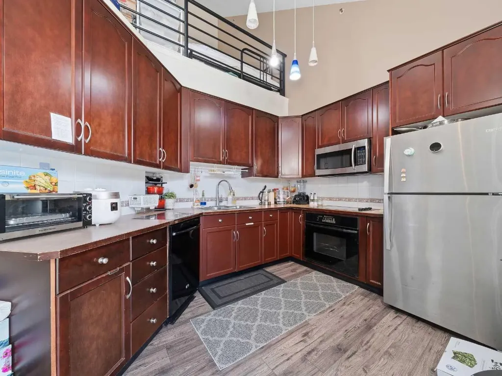 6550 Old Banff Coach Road SW Calgary AB T3H 4J4