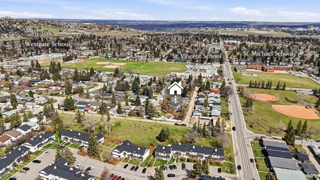 29 Winchester Crescent SW Calgary AB T3C 2T9