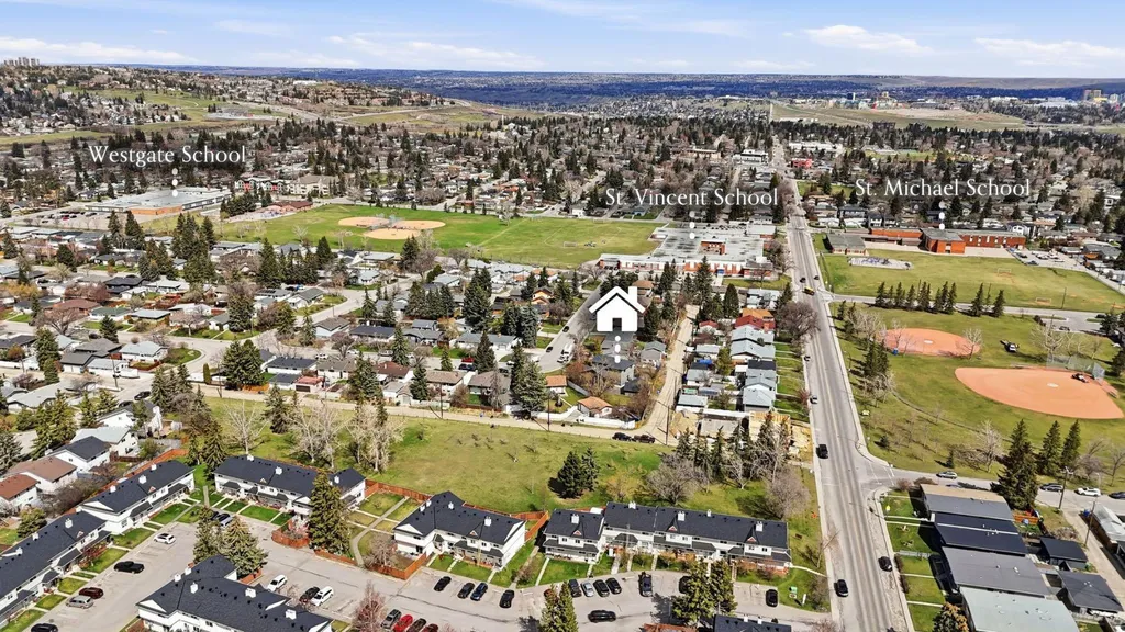 29 Winchester Crescent SW Calgary AB T3C 2T9