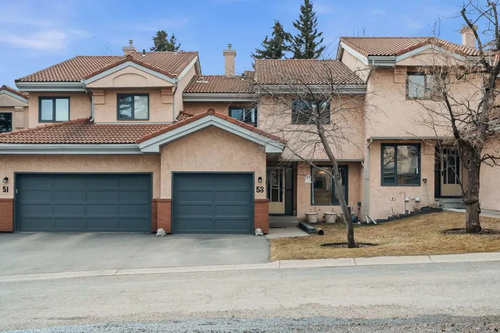 5810 Patina Drive SW Calgary AB T3H 2Y6