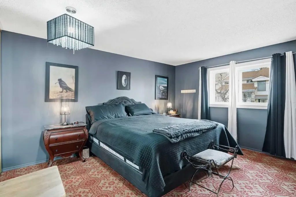 5810 Patina Drive SW Calgary AB T3H 2Y6