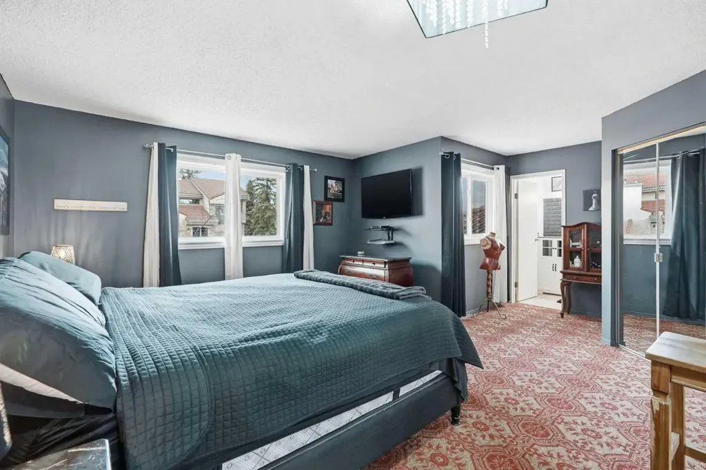 5810 Patina Drive SW Calgary AB T3H 2Y6