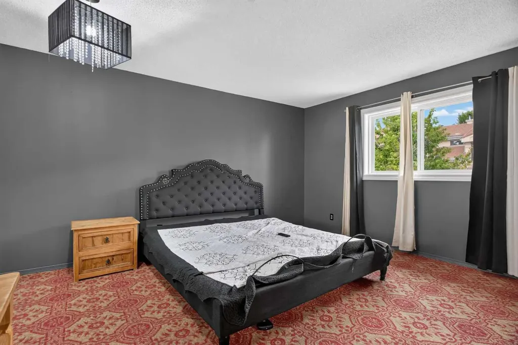 5810 Patina Drive SW Calgary AB T3H 2Y6