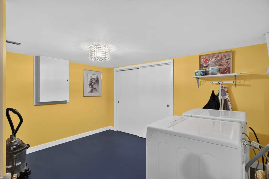5810 Patina Drive SW Calgary AB T3H 2Y6