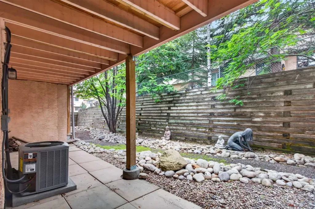 5810 Patina Drive SW Calgary AB T3H 2Y6