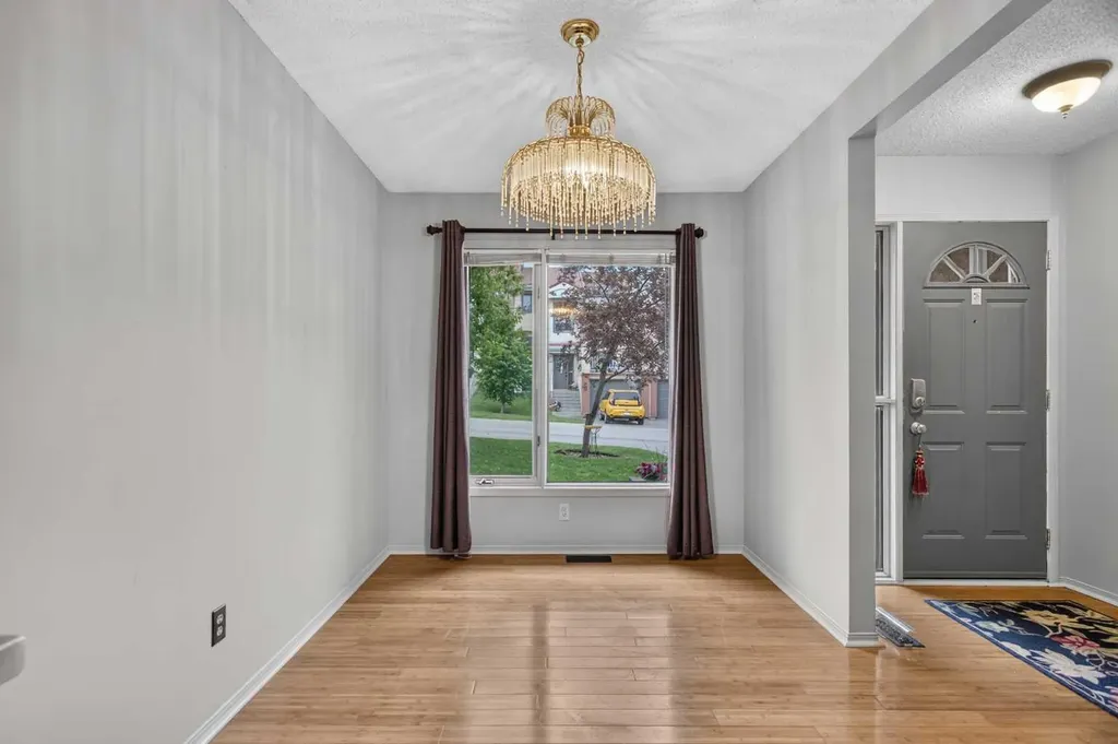 5810 Patina Drive SW Calgary AB T3H 2Y6