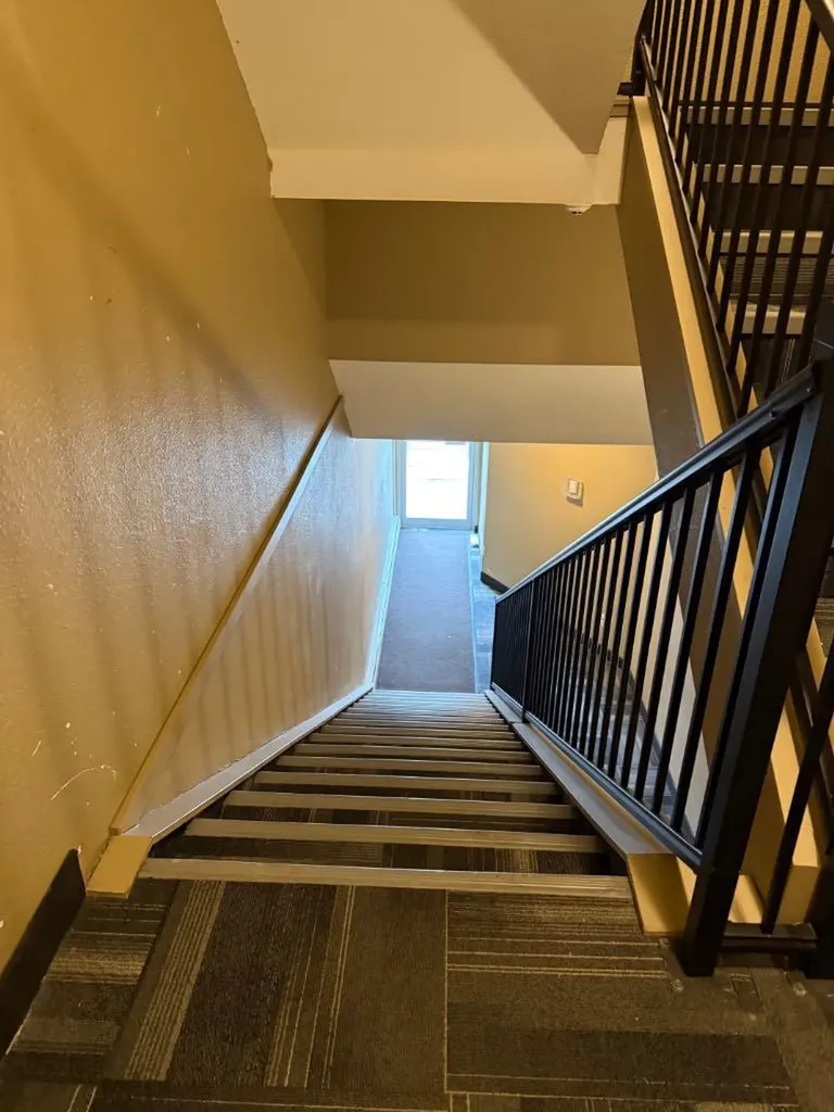 7210 80 Avenue NE Calgary AB T3J0N7