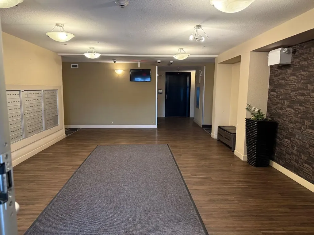 7210 80 Avenue NE Calgary AB T3J0N7