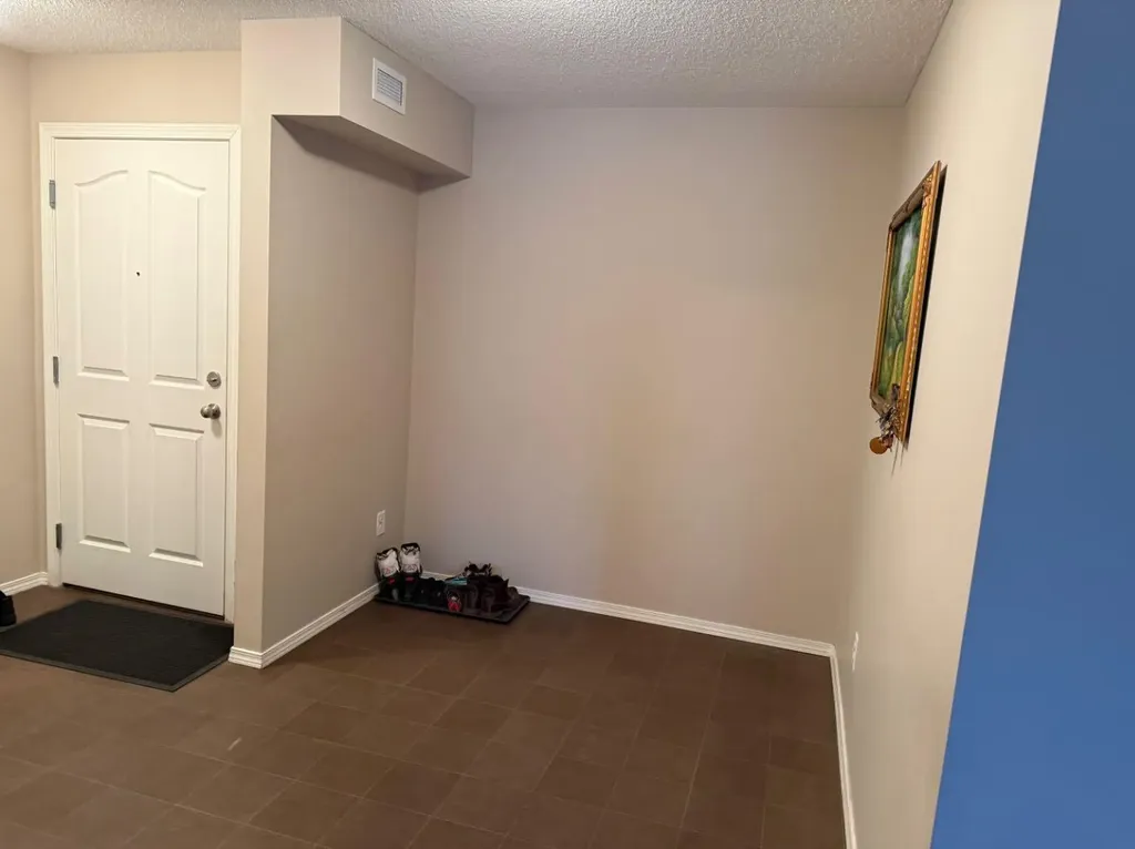7210 80 Avenue NE Calgary AB T3J0N7