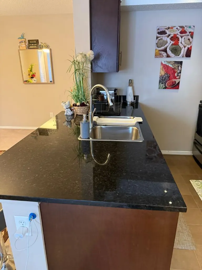 7210 80 Avenue NE Calgary AB T3J0N7