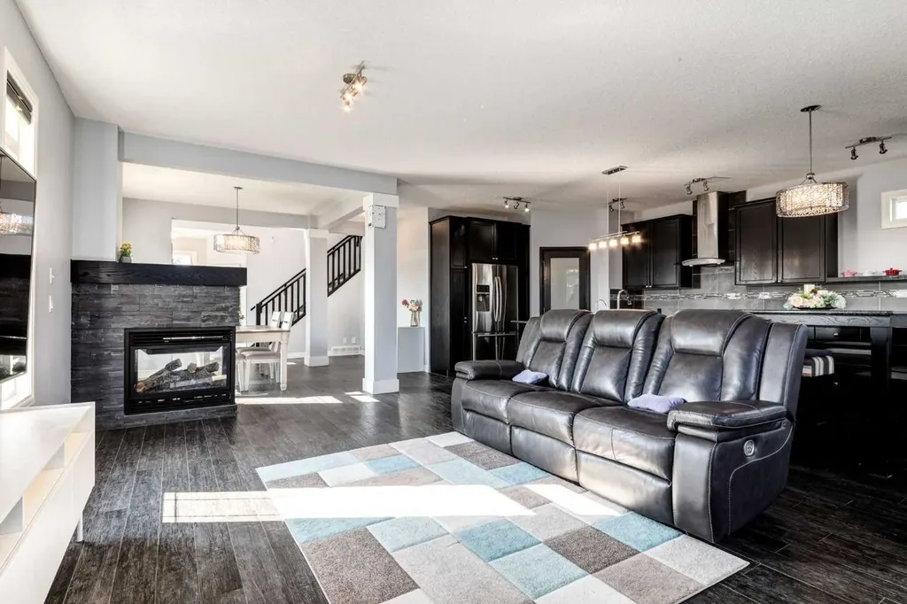 14 Marquis Heights SE Calgary AB T3M1X6