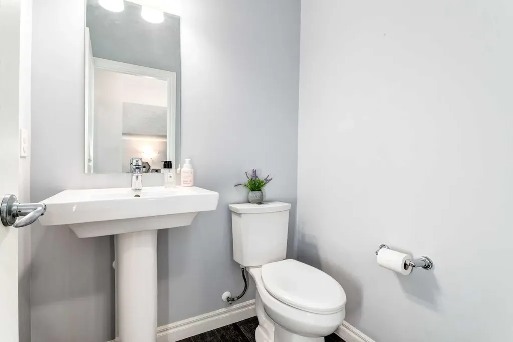 14 Marquis Heights SE Calgary AB T3M1X6