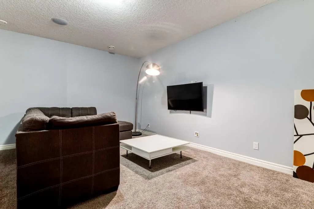 14 Marquis Heights SE Calgary AB T3M1X6