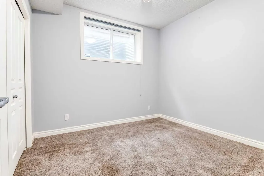 14 Marquis Heights SE Calgary AB T3M1X6