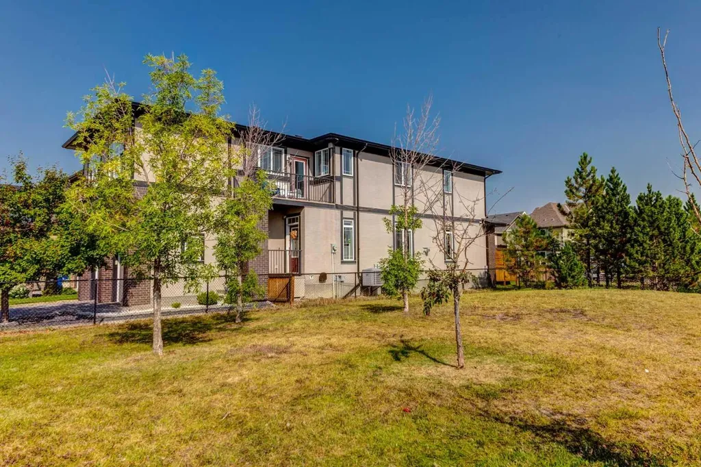 14 Marquis Heights SE Calgary AB T3M1X6
