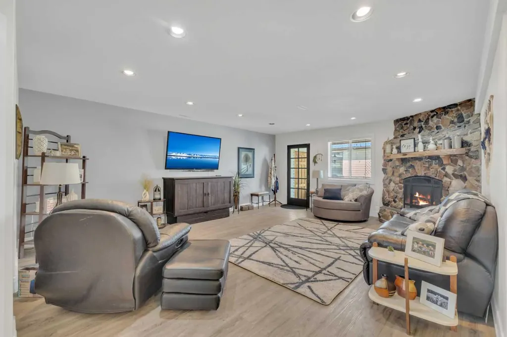 120 Devilder Avenue Trochu AB T0M2C0