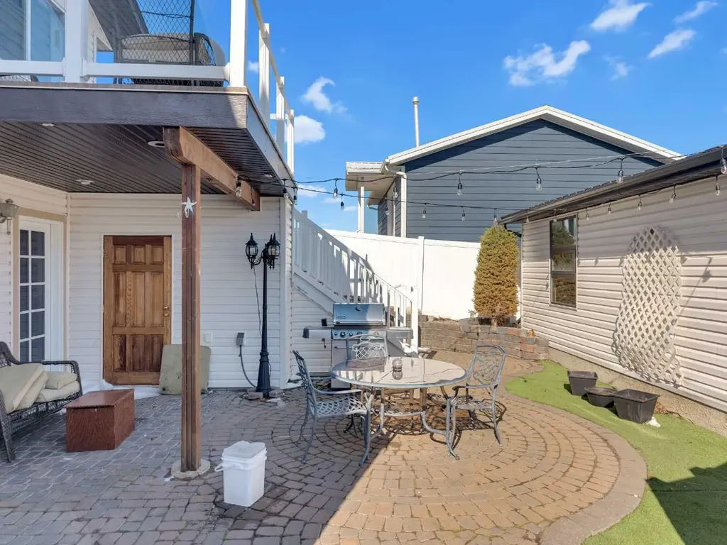 120 Devilder Avenue Trochu AB T0M2C0