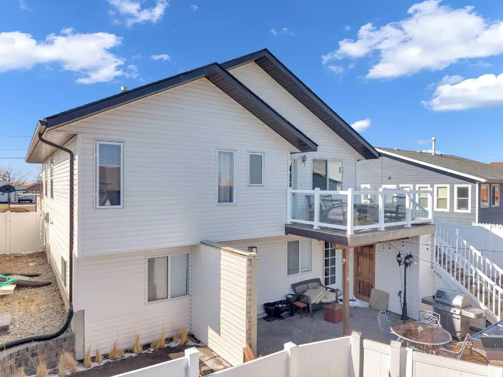 120 Devilder Avenue Trochu AB T0M2C0