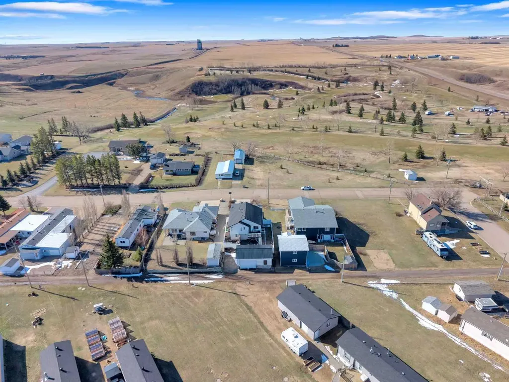 120 Devilder Avenue Trochu AB T0M2C0