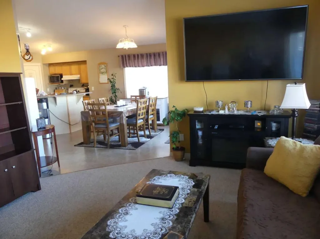 10660 125 Avenue Grande Prairie AB T8V 8K8