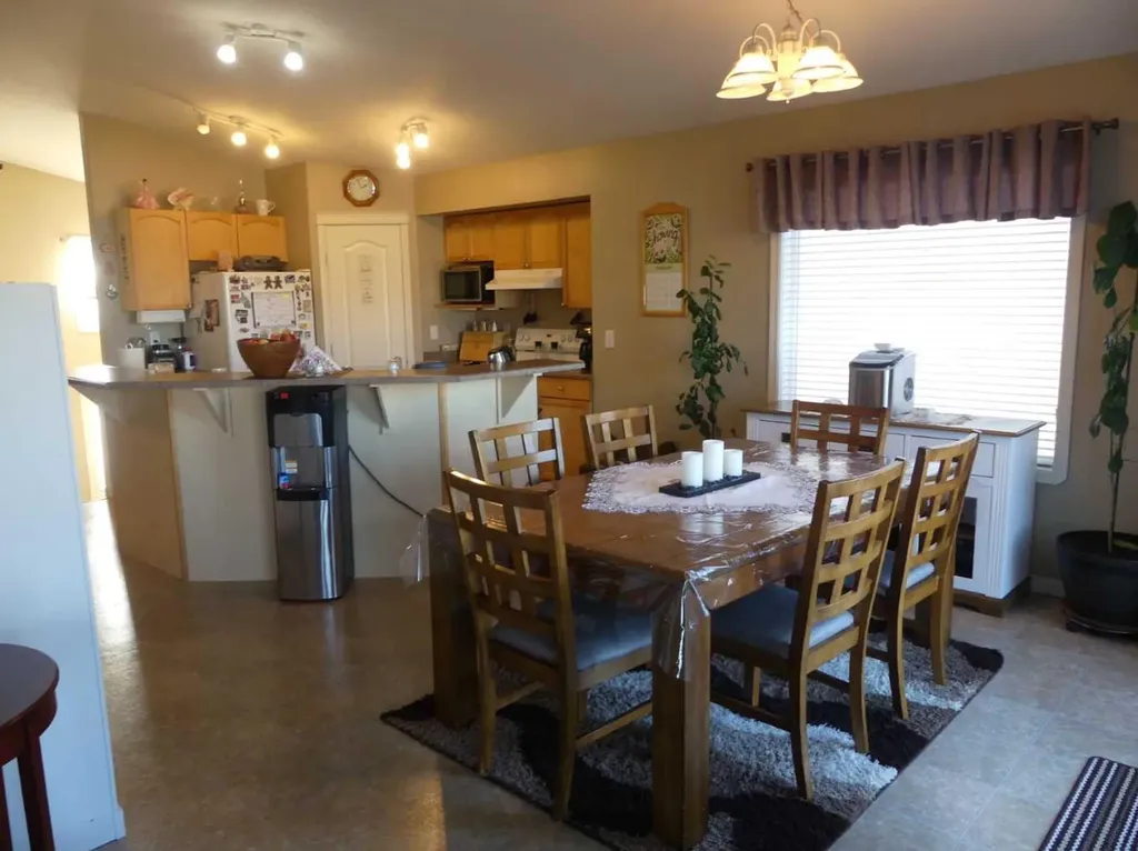 10660 125 Avenue Grande Prairie AB T8V 8K8