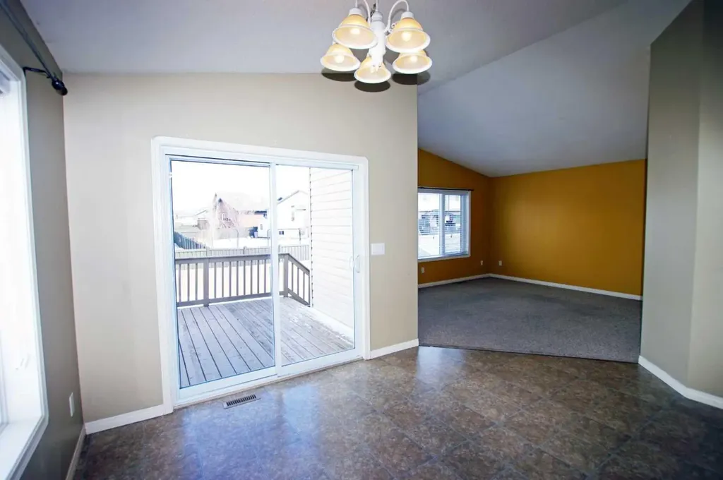 10660 125 Avenue Grande Prairie AB T8V 8K8