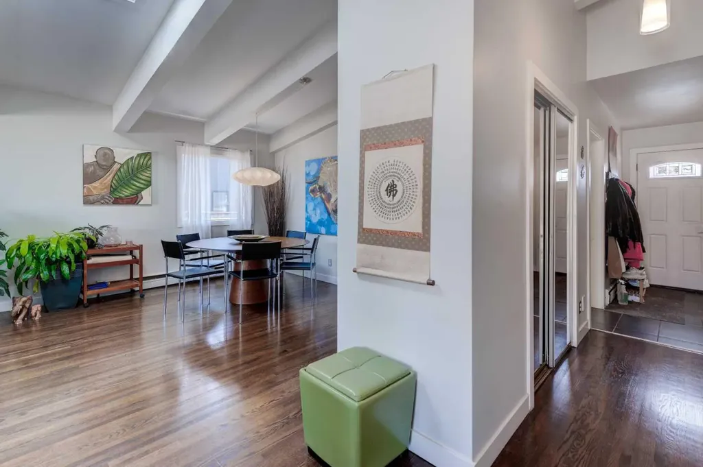 92 Chinook Drive SW Calgary AB T2V 2P9