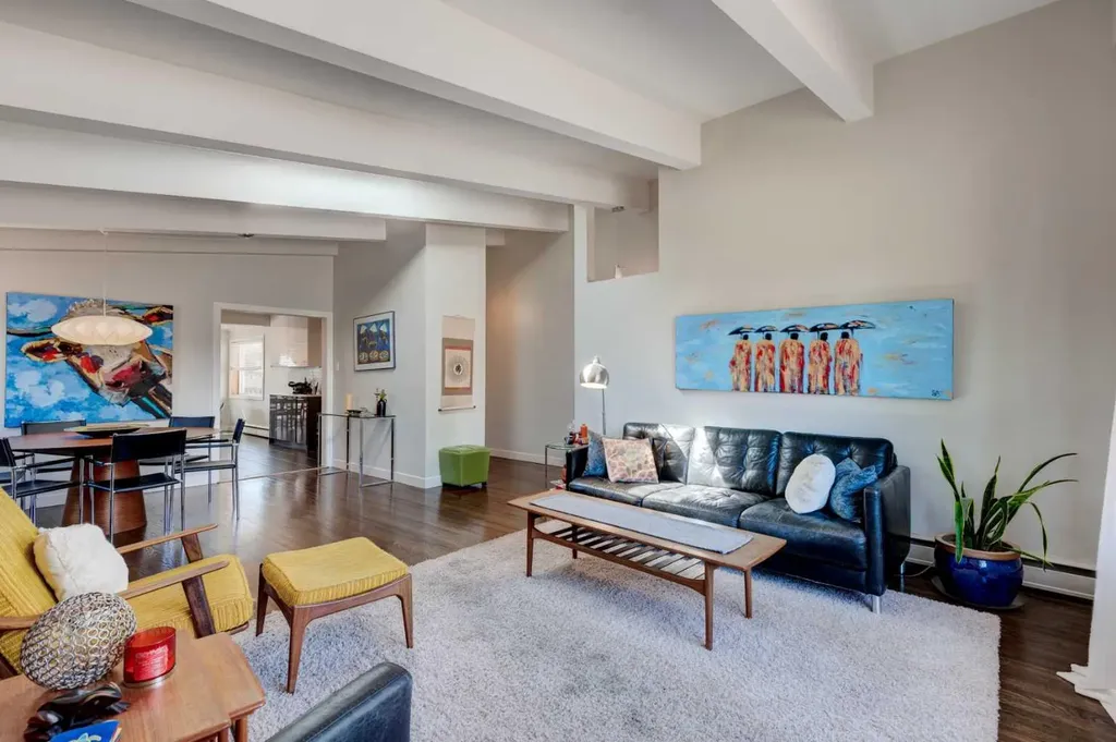 92 Chinook Drive SW Calgary AB T2V 2P9