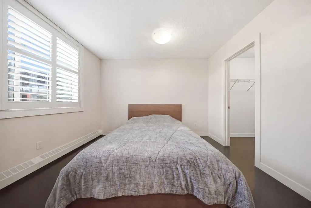2727 28 Avenue SE Calgary AB T2B 0L4