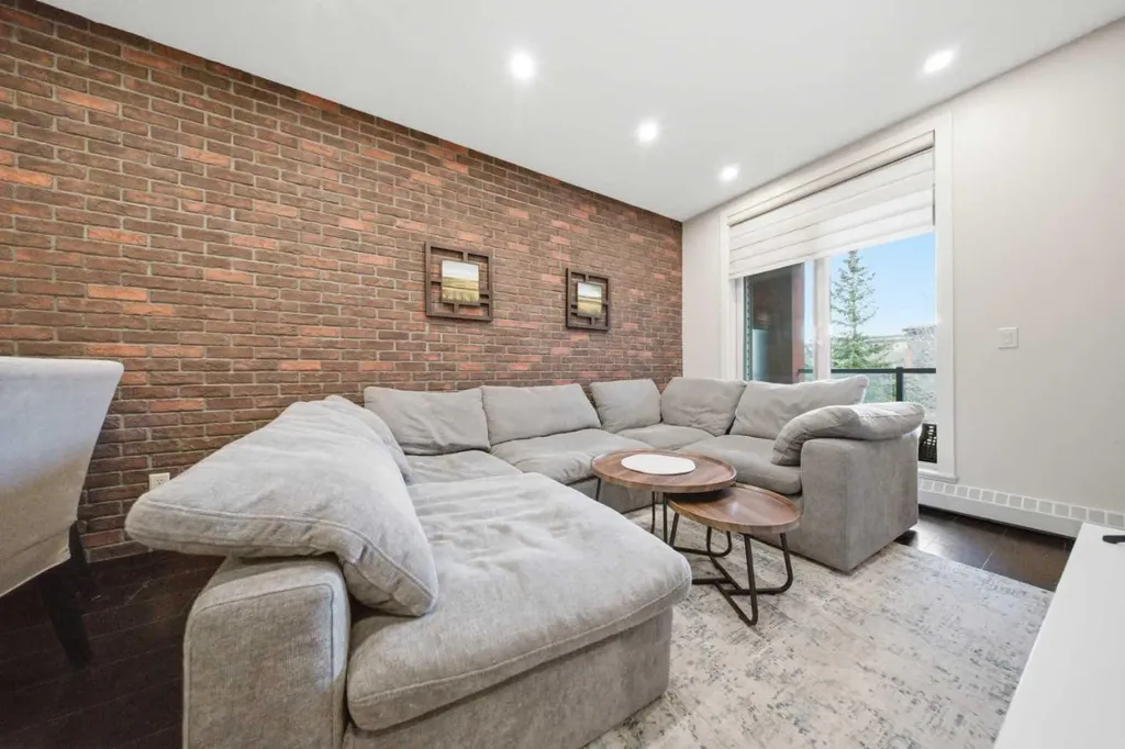 2727 28 Avenue SE Calgary AB T2B 0L4
