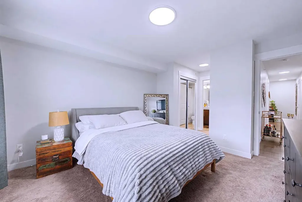 155 Skyview Ranch Way NE Calgary AB T3N 0L4