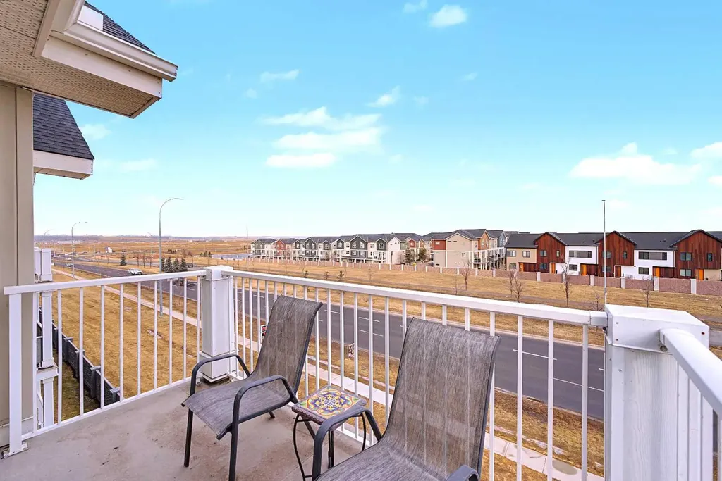 155 Skyview Ranch Way NE Calgary AB T3N 0L4
