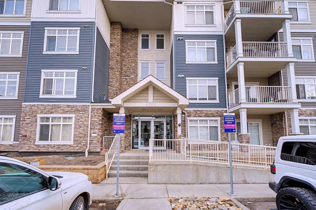 155 Skyview Ranch Way NE Calgary AB T3N 0L4