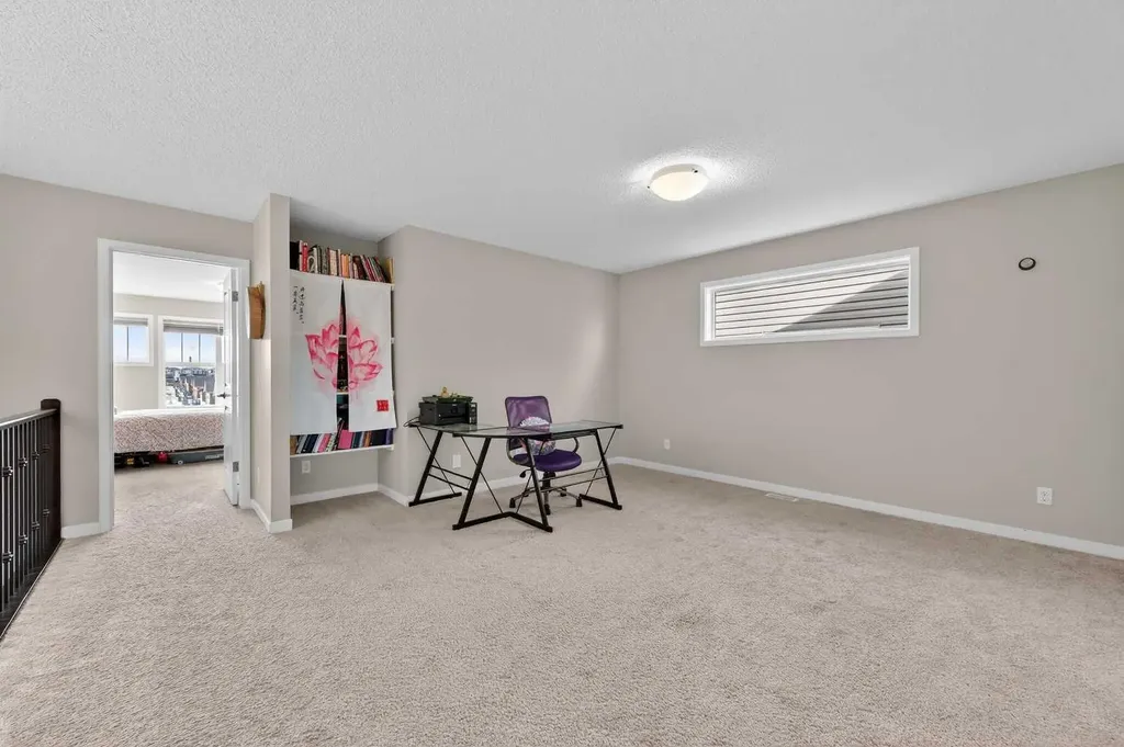 15 Fireside Crescent Cochrane AB T4C 2L4