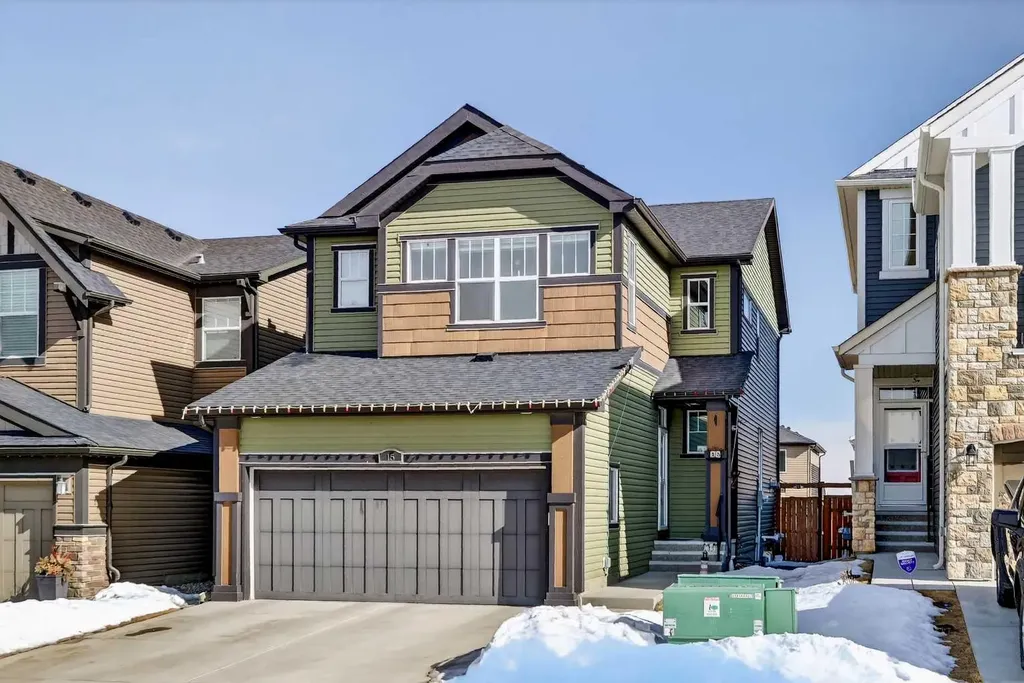 15 Fireside Crescent Cochrane AB T4C 2L4