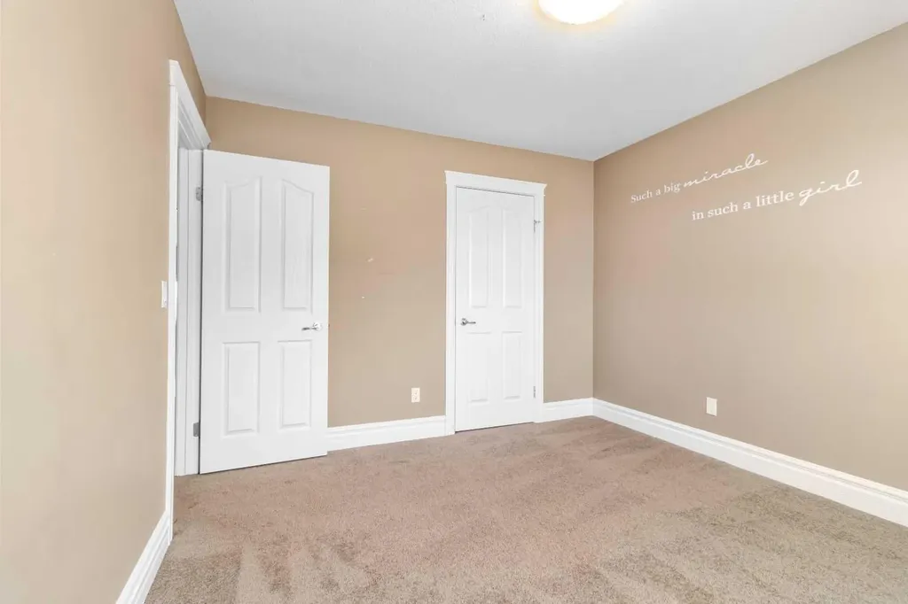 1235 21 Street Bowden AB T0M0K0