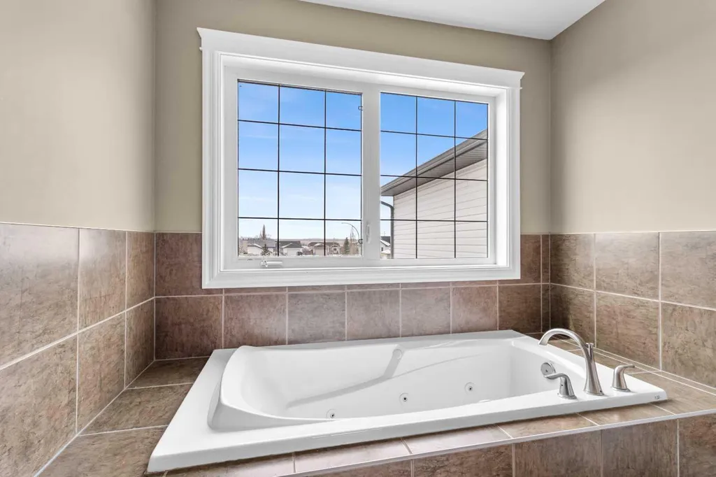 1235 21 Street Bowden AB T0M0K0